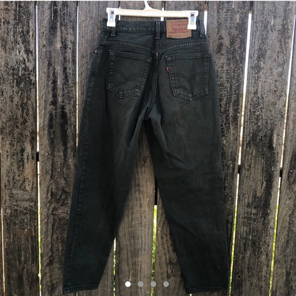 High Waist Vintage Olive Green Levi’s - Picture 1 of 4